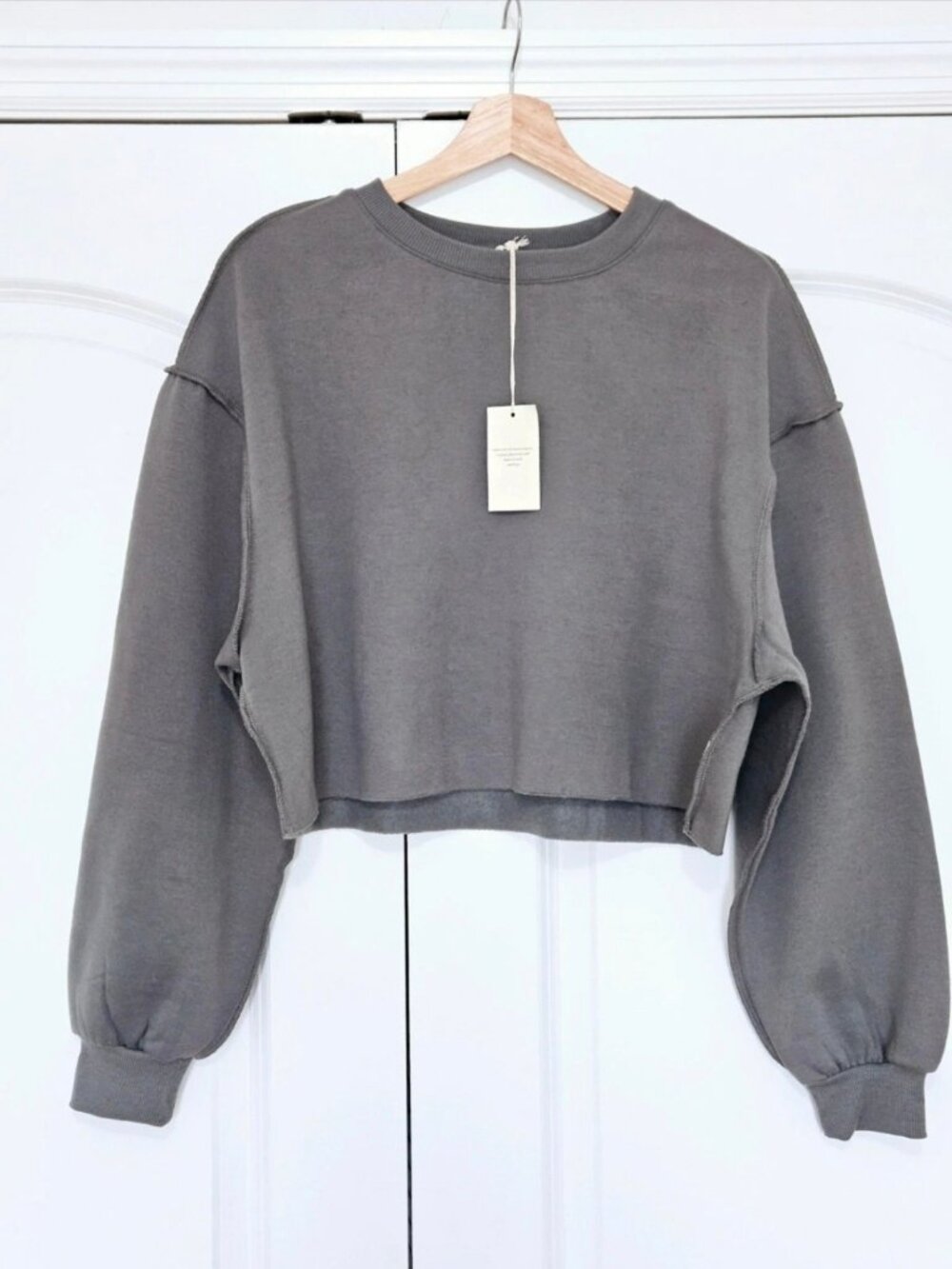 Amazhiyu Washed Gray Cropped Balloon Sleeve Sweatshirt L NWT